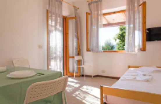 아파트멘티 엘바마르 라코나