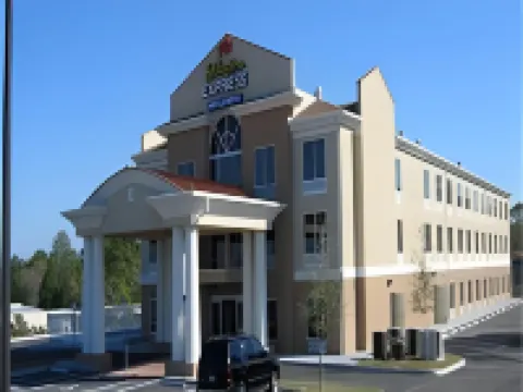 Holiday Inn Express & Suites BROOKSVILLE WEST by IHG Hotels in Hernando County