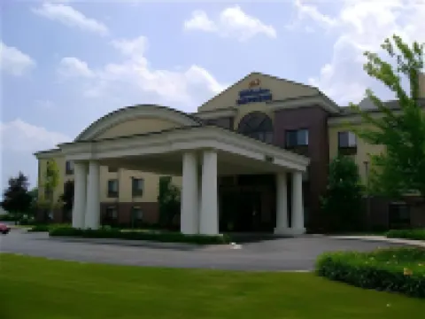 Holiday Inn Express MILWAUKEE N-BROWN DEER/MEQUON by IHG Hotels in Brown Deer