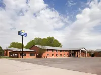 Days Inn & Suites by Wyndham Waterloo Hotel di Waterloo