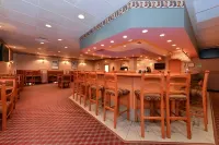 Holiday Inn RIVERTON-CONVENTION CENTER by IHG - Quầy bar