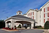 智選假日套房飯店康諾弗（HICKORY區）