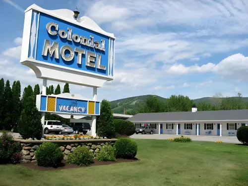 Colonial Motel