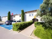 Noemys Valence Nord - Hotel Restaurant - Parkplatz