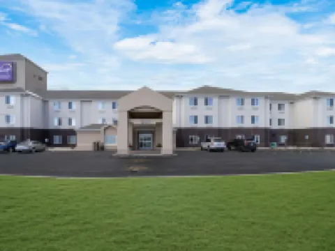 Sleep Inn & Suites Green Bay South Hotels in De Pere
