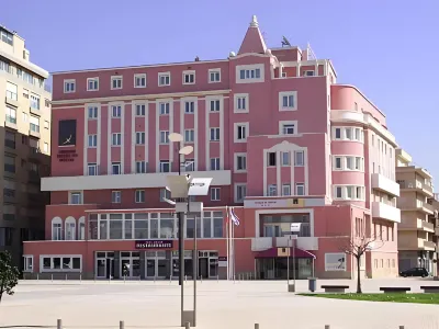 The One Grand Hotel da Póvoa - by Mhmb Hospitality Các khách sạn ở Vila do Conde
