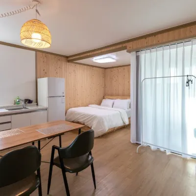 Jeju Solsup Pension Các khách sạn gần Rừng Bijarim