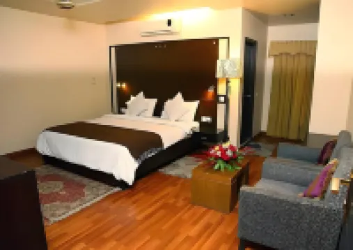 Hira Guest House Hotels in 
