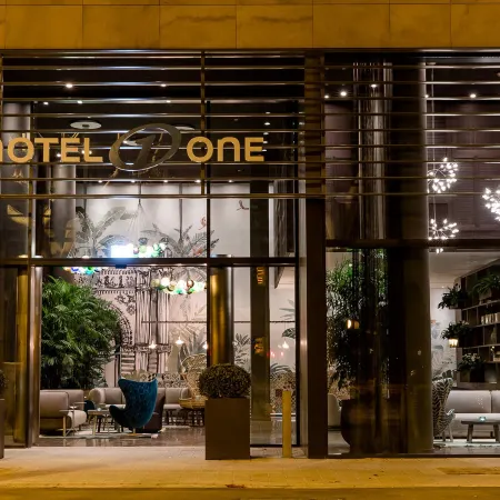 Motel One Barcelona-Ciutadella Отели рядом с достопримечательностью «Барселонета»