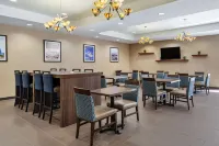 Comfort Suites Airport - breakfast