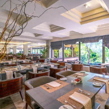 Espinas International Hotel