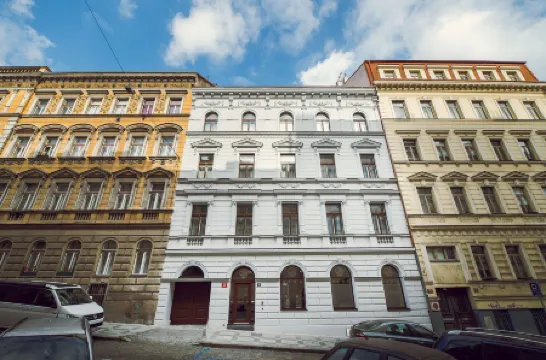 Kings Residence Отели рядом со станцией Praha Holesovice Railway Station