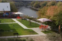 Zhar-Ptitsa Hotel