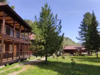 Recreation Camp Usadba V Gorah Отели в г. Артыбаш