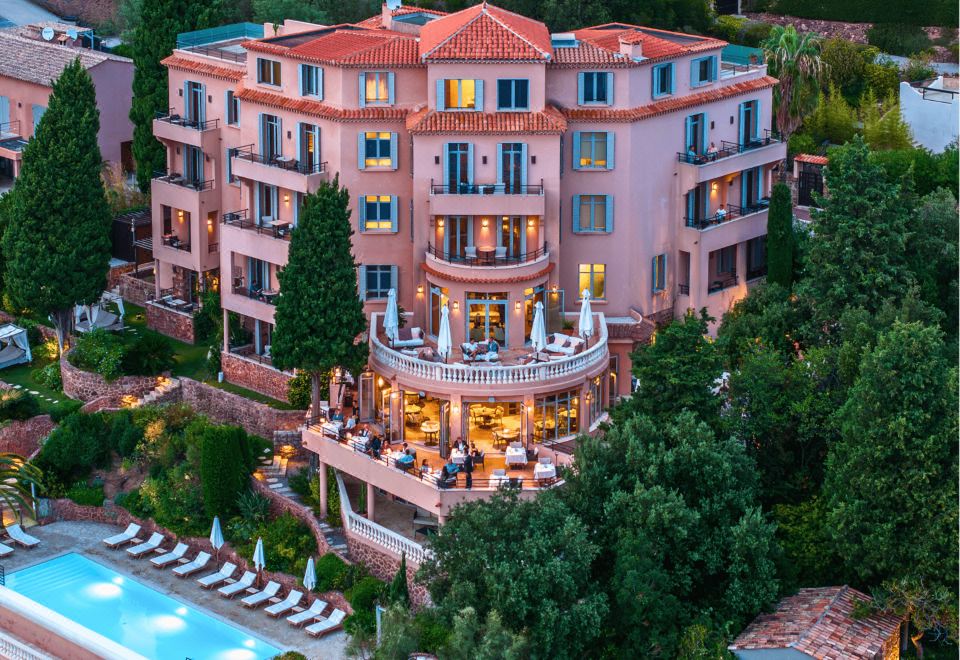 hotel overview picture
