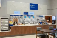 Holiday Inn Express & Suites TURLOCK-HWY 99 by IHG - breakfast