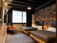 Moxy Nashville Downtown Hotels near The District