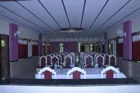 007 Universe Resort Hotels in Khandpe