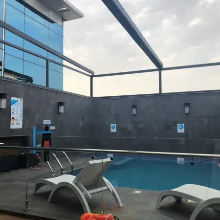 Bram Hotel Suites Отели рядом с достопримечательностью «Банкетный зал Moonlight»