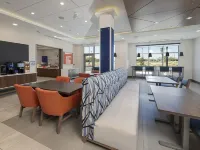 麗晶克雷斯特中國湖智選假日酒店及套房 克恩縣酒店