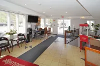 Econo Lodge Inn & Suites Drumheller