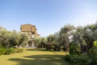 Ampoulos Rooms & Apartments Hotel a Gera