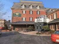 Waynebrook Inn - parking