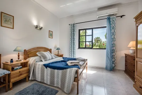 Villa V3 with Private Pool and Air Conditioning and Free Wifi Internet