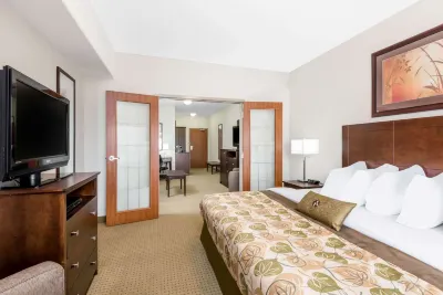 Ramada by Wyndham Olds Các khách sạn ở 