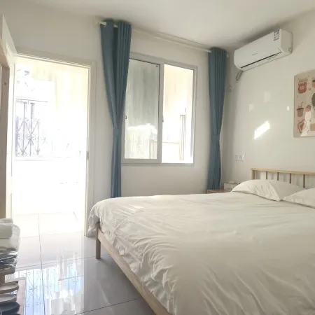 Qianchengjia Homestay (Zhihuai Road)