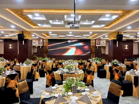 SM Tower Malioboro Hotel Отели в г. Ngampilan