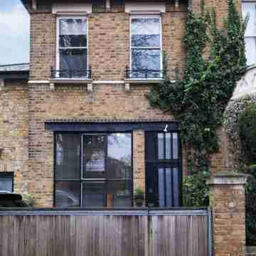 Holly Lodge Coach House Hotel Exterior