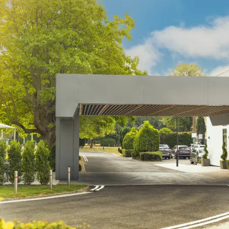 Holiday Inn LONDON - GATWICK AIRPORT by IHG