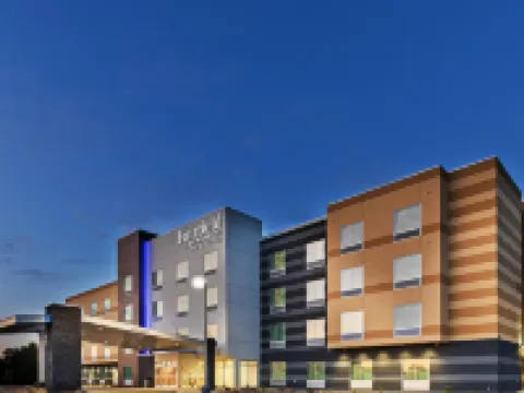 Fairfield Inn & Suites Aberdeen, SD Hotels in Brown County