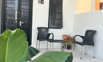 Noi Guest House Rumah 100m2 dengan 2 kamar tidur