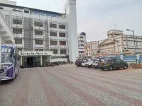 HOTEL SRIDEVI - parkir