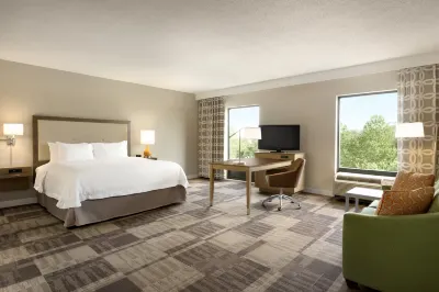 Hampton Inn & Suites Largo Hotels in Largo