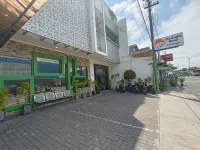 The Cabin Hotel Wirobrajan