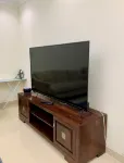 Luxury five-person room