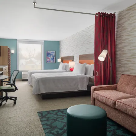 Home2 Suites des Moines at Drake University
