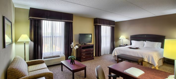 Hampton Inn & Suites Burlington Hotels in Alamance County