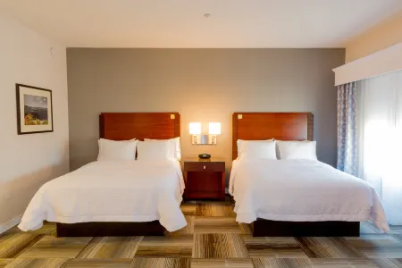 Hampton Inn & Suites Riverside/Corona East Отели в г. Риверсайд