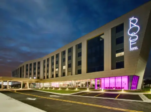 The Rose Hotel Chicago O’Hare, Tapestry Collection by Hilton