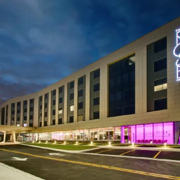 The Rose Hotel Chicago O’Hare, Tapestry Collection by Hilton
