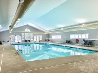 Brand New Listing! Amazing 4 Bedroom Townhome with your own private Hot Tub!!! Hotels in West Dover