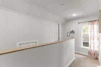 Quiet home. 10 minutes from waterparks.