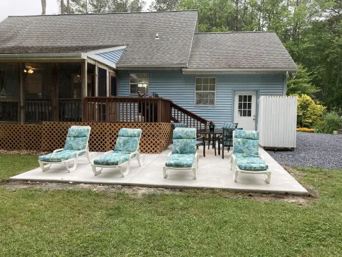 Beautiful Beach House Totally Renovated 4 Bedroom 2 Bath Pet Friendly