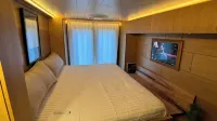 "City Hideaway: Off-Grid Luxe"