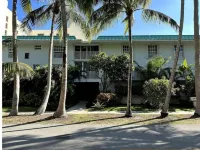 Key Biscayne 2 bedrooms sleeps 4 walk 2 beach shops - 3-Star