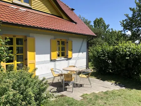 Sunny 2 room Relaxing oasis with terrace - Ferienanlage am Bakenberg Rugana (A32) Отели в г. Дранске